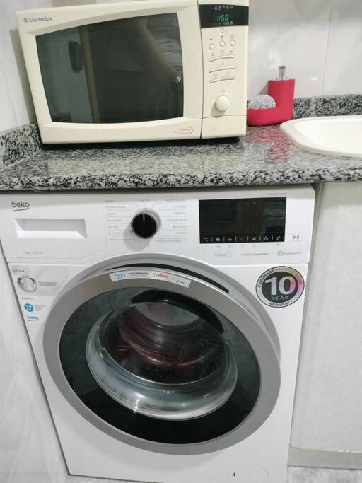 Apartamento Deluxe El Camino อัลกาลาเดเอนาเรส ภายนอก รูปภาพ