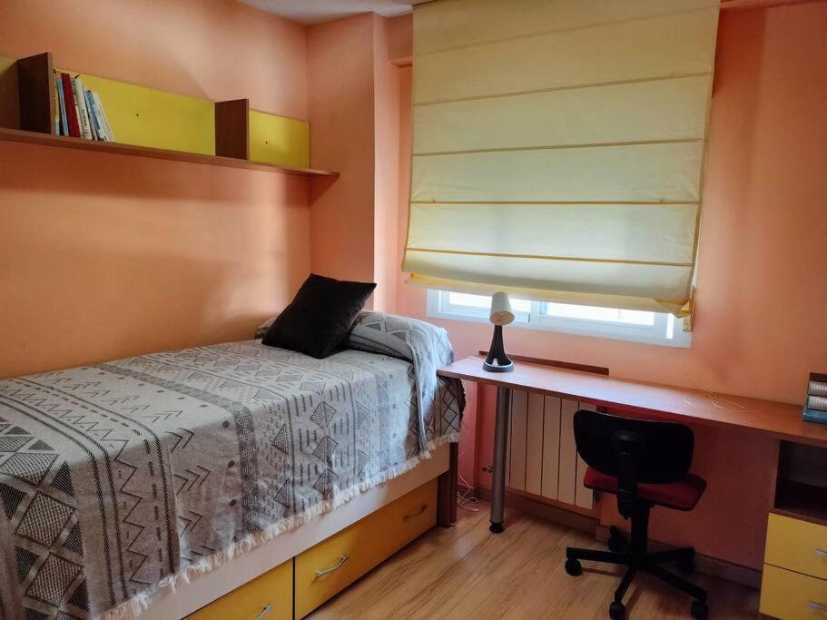 Apartamento Deluxe El Camino อัลกาลาเดเอนาเรส ภายนอก รูปภาพ