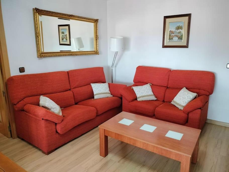 Apartamento Deluxe El Camino อัลกาลาเดเอนาเรส ภายนอก รูปภาพ